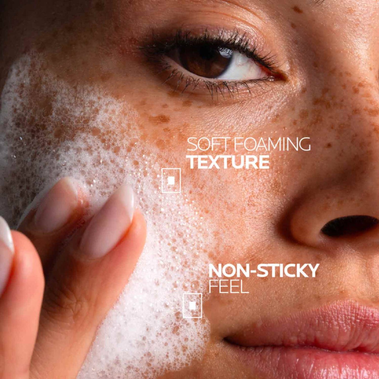 effaclar-supramolecular-oil-and-pores-jelly-cleanser-q0 Supramolecular-Cleanser_D2C-ATF-Texture_1500x1500.jpg